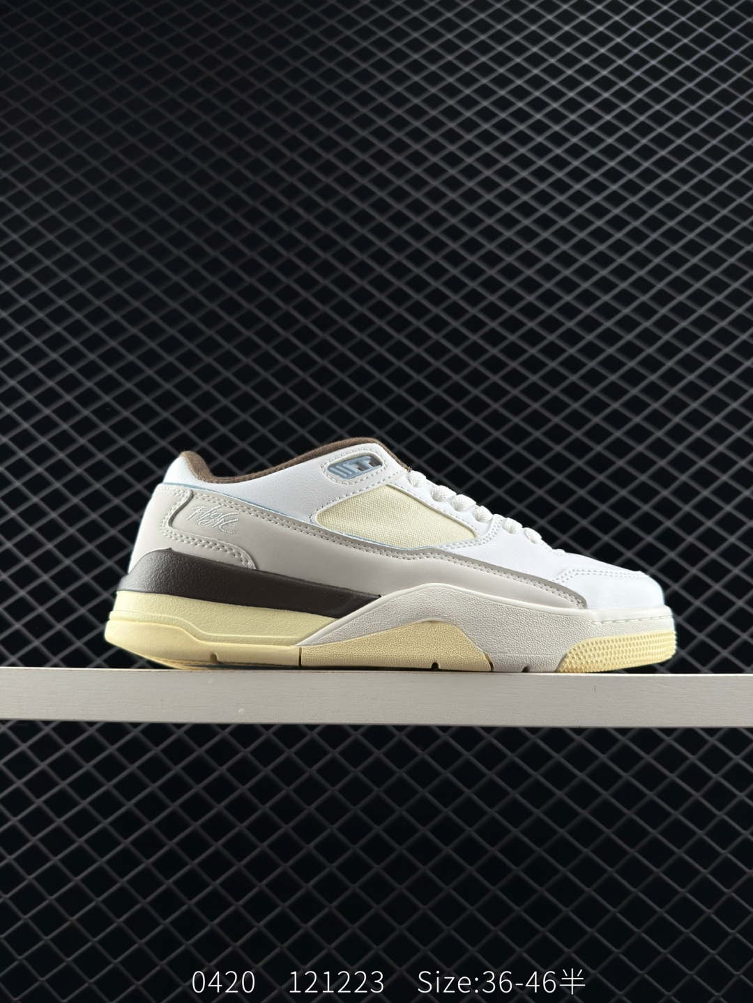 NIKE  JORDAN FLIGHT COURT